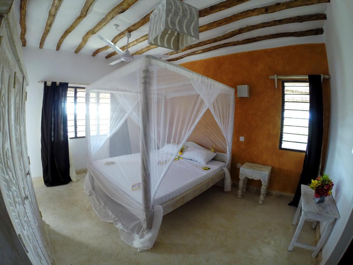 Bed and Breakfast Nyumba Ya Afrika Watamu Exterior foto