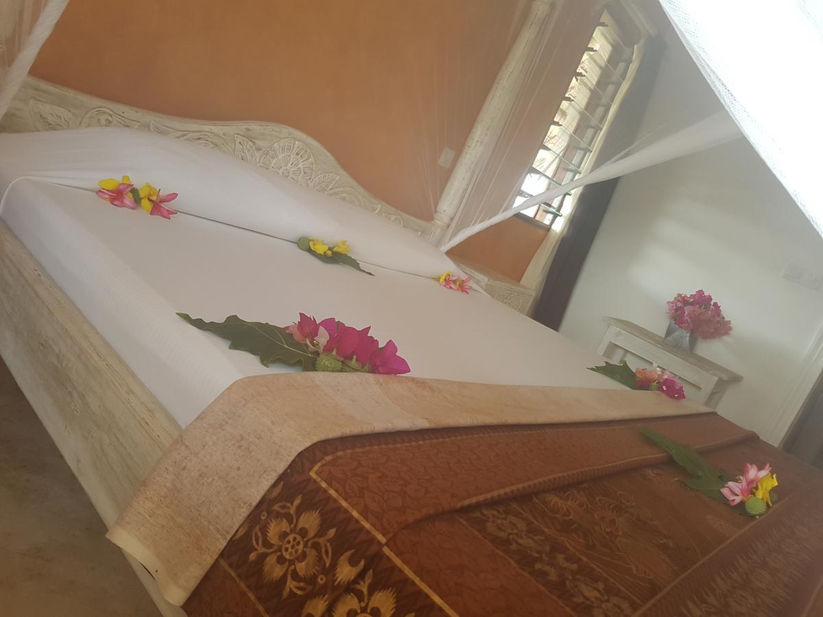 Bed and Breakfast Nyumba Ya Afrika Watamu Exterior foto